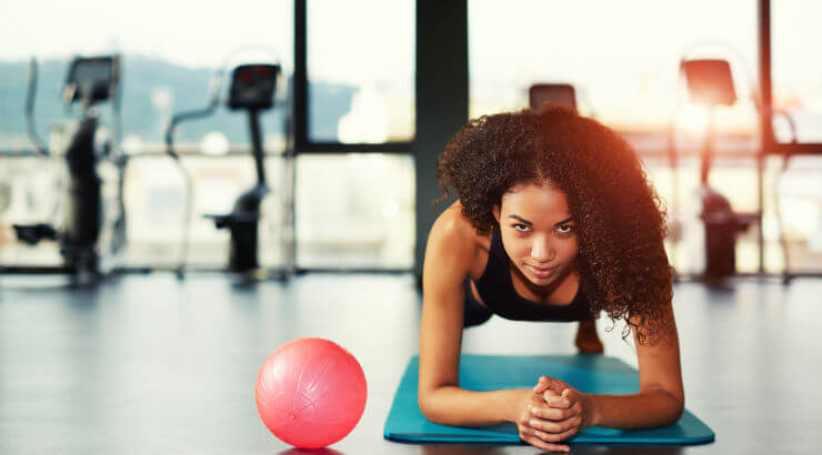 Workout-femme-cheveux-naturel